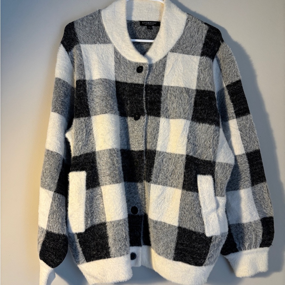 Liverpool NWT Women’s Size L Gray Check Shacket with‎ Buttons Retail $119